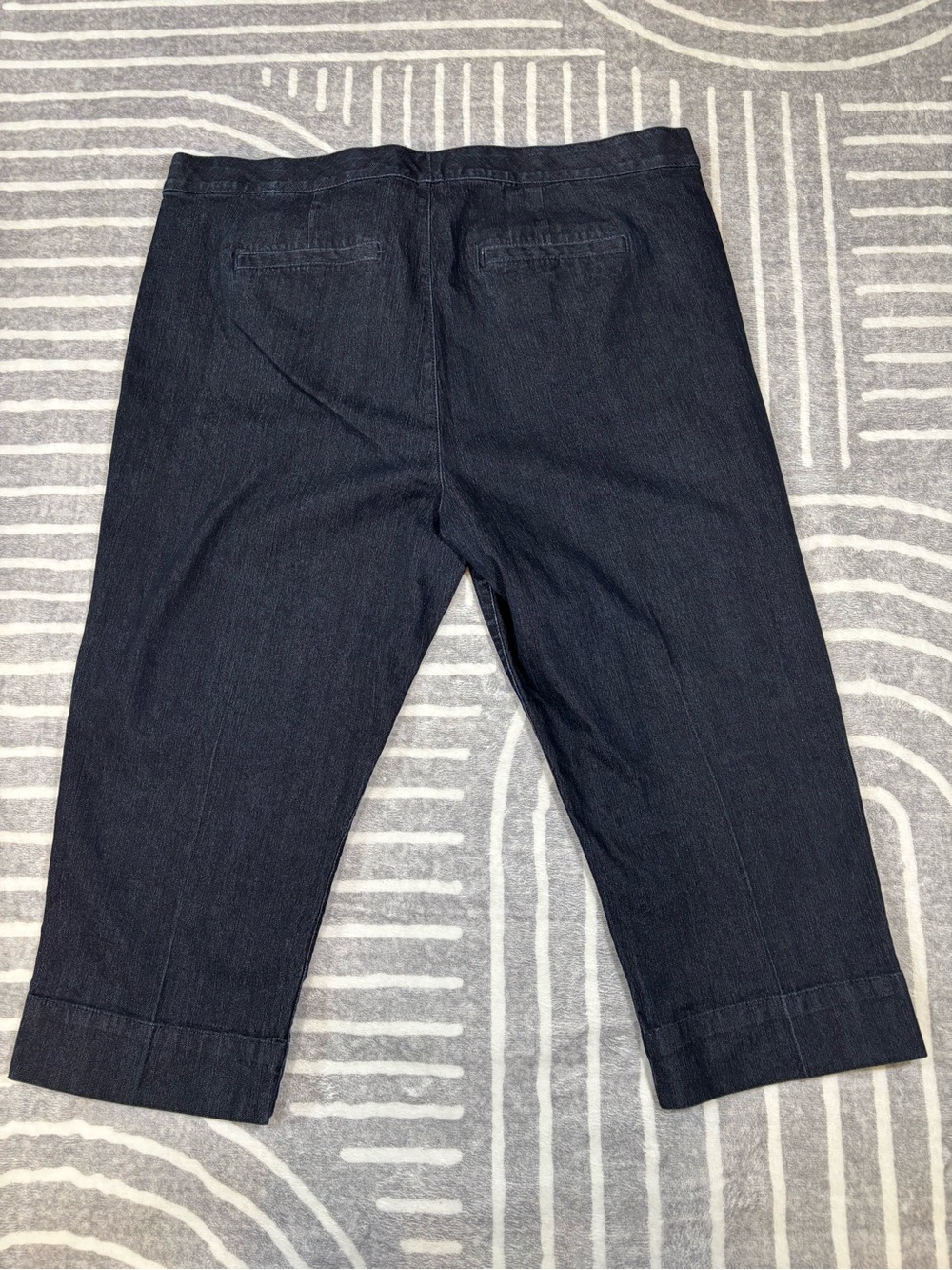 Bandolino Jeans Capri Trouser Dark Cropped Denim, Size 16, - Picture 4 of 8